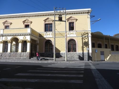 RIDE ECUADOR BY TRAIN, RAIL, RAILROAD & RAILWAY: Beautifully restored Chambacalle Railway station main entrance.