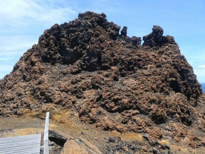 BARTOLOME GALAPAGOS DAY TRIP: Volcanic vent of AA lava.